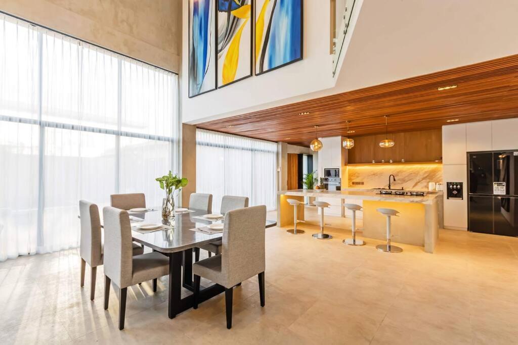 Manresa Villa Bali 4 Canggu Kültér fotó